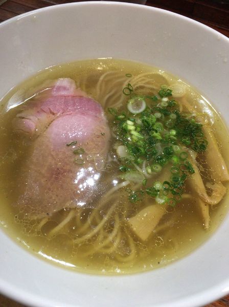 「しおらーめん ８００円」@町田汁場 しおらーめん進化 町田駅前店の写真