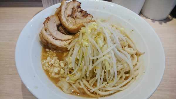 「ラーメン（750円）」@麺屋 味方の写真