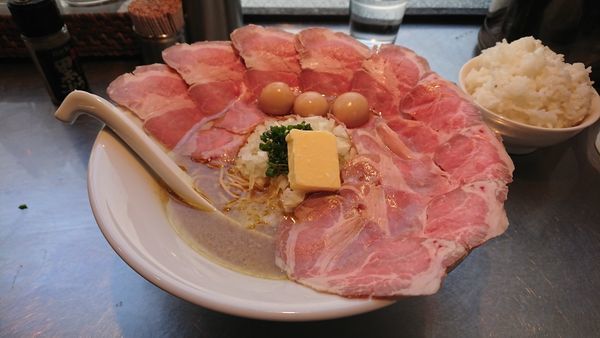 「バター味噌牛乳カレーラーメン」@さんじの写真