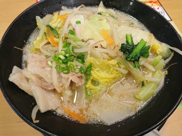 「１日分の野菜のベジ塩タンメン￥755」@ガスト つくし野店の写真