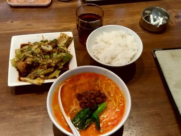 「陳麻家定食(担々麺＋ホイコーロー)900円→500円」@陳麻家 高崎駅西口店の写真
