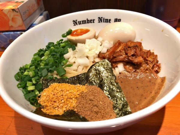 「油そば＋味玉」@麺Dining Number Nine 09の写真