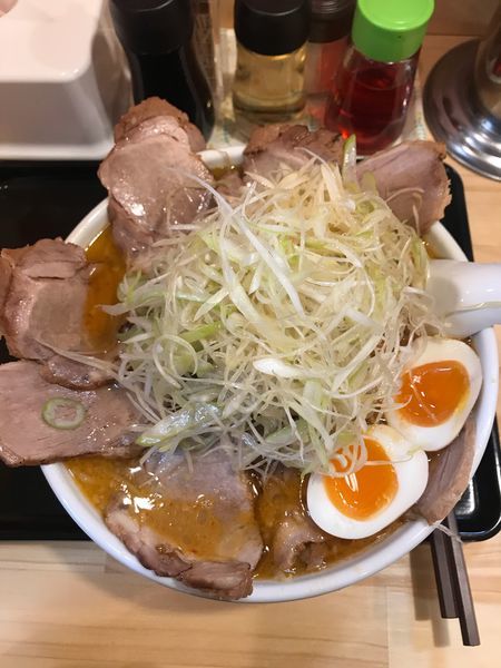 「みそ¥780麺大盛り無料その他トッピング」@自家製麺 麺屋 虎治の写真