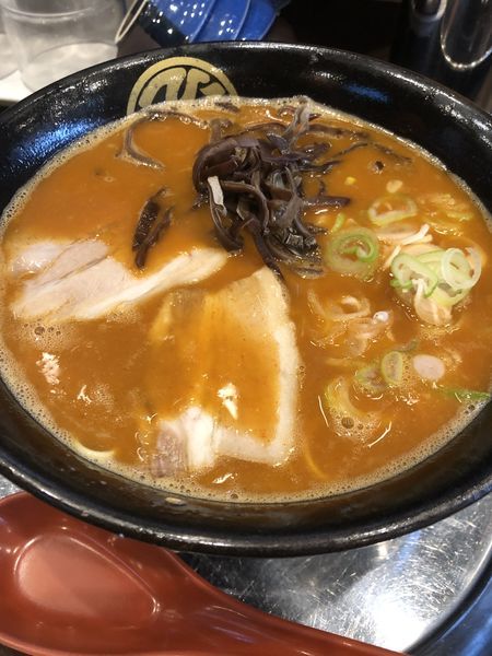 「辛とんラーメン」@ひろき家 KITENビル店の写真