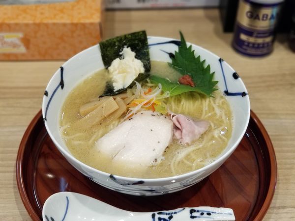 「鯛白湯らーめん 塩」@麺や 空月の写真