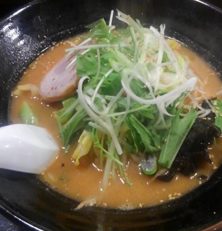 「野菜たっぷりみそ チャーシュー」@らーめん 麻の葉の写真