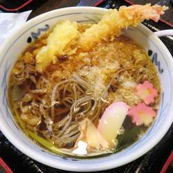 たぬきそば温（750円）ほか