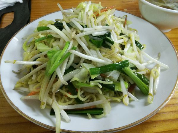 「上海焼きそば　※スープ付き　※クーポンで５００円」@台湾料理 紫森 桔梗店の写真