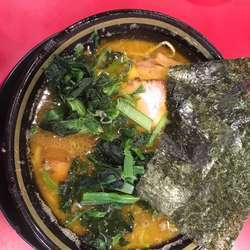 チャーシューメン ほうれん草トッピング