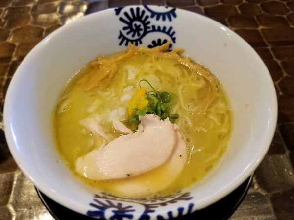 「純鶏そば」@特級鶏蕎麦 龍介の写真