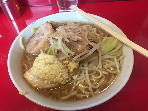 「小ラーメン+野菜少なめ+ニンニク多め　750円」@ラーメン二郎 西台駅前店の写真