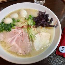 鶏白湯ら〜めん