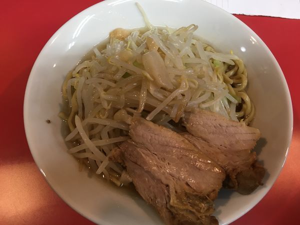 「中ラーメン」@ラーメン山崎の写真