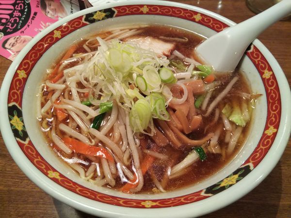 「醤油野菜ラーメン　※クーポンで５００円」@らーめんの ぼうやの写真