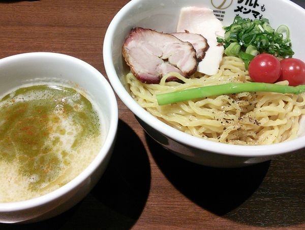 「【限定】トマトとバジルのつけ麺　９８０円」@ナルトもメンマもないけれど。の写真