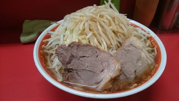 「麺増し・大・カタカタ(ヤサイマシカラメ)￥７５０」@ラーメン二郎 上野毛店の写真