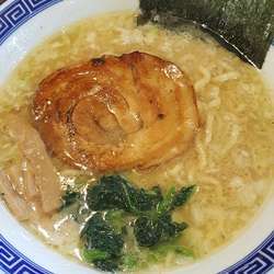 とんこつしょうゆラーメン