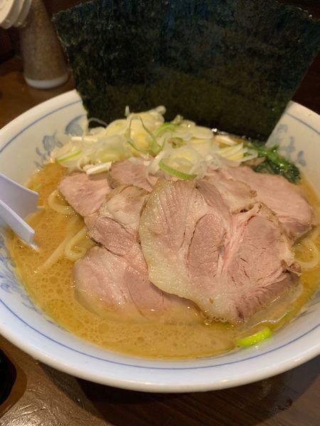 「チャーシューメン880円＋薬味増し100円」@横浜家系ラーメン 中島家の写真