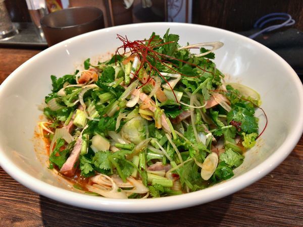 「ゴマとパクチーのまぜそば」@自家製麺 コトホギの写真