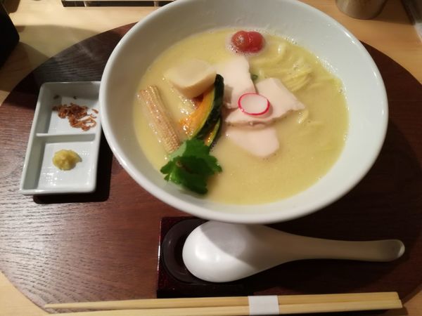 「鶏白湯SOBA」@銀座 篝 本店の写真