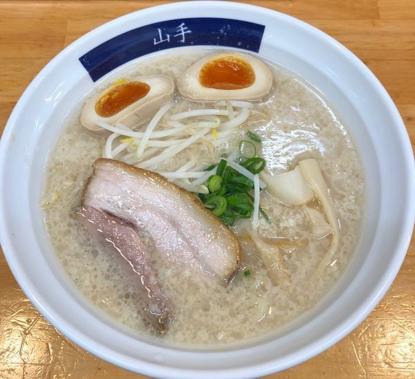 「ゆきラーメン（￥700）＋玉子（￥100）」@ゆきラーメン 山手の写真