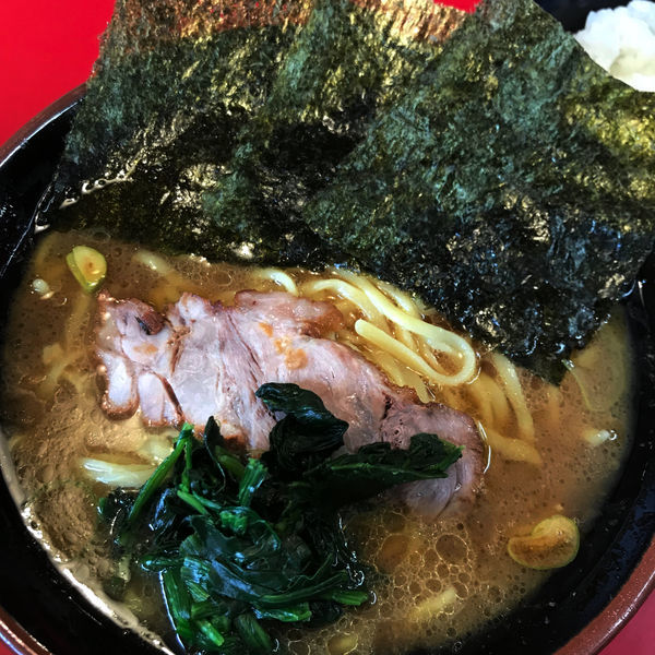 「ラーメン　650円　中盛　0円　半ライス　80円」@家系ラーメン 王道の写真