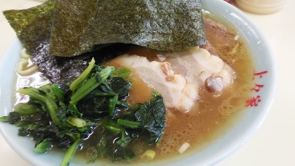 「チャーシュー麺　+　ほうれん草」@横浜家系ラーメン 上々家 環八矢口店の写真