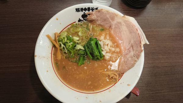 「豚骨中華そば 750円」@豚骨中華そば がんたれの写真
