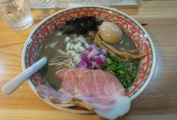 「味玉激煮干しそば」@純水煮干し中華そば 匠庵の写真