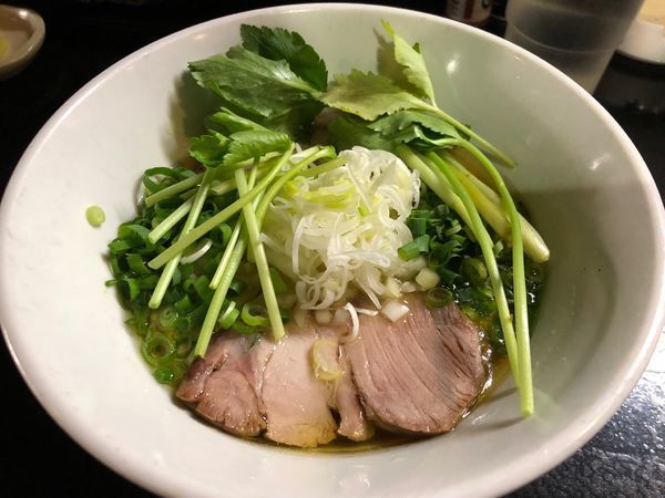 「４周麺！（淡口焦がし醤油蕎麦）」@麺s慶の写真