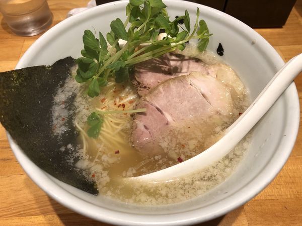 「淡麗豚そば」@まんかい 天満橋店の写真