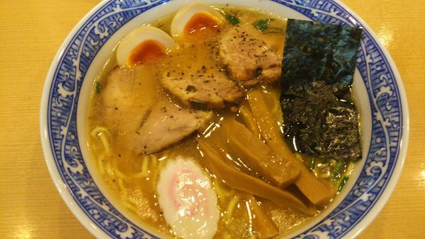 「特製中華そば」@中華そば 青葉 南古谷店の写真