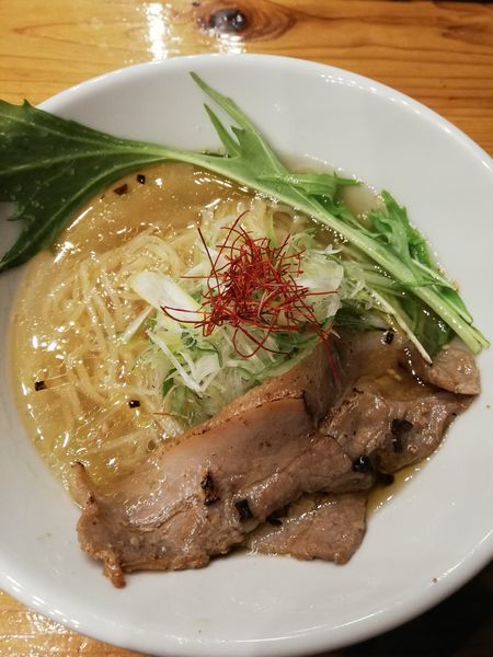 「潮薫醤油ラーメン」@麺劇場 玄瑛の写真