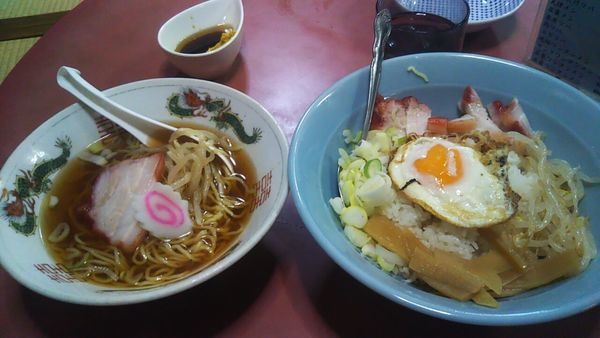 「（酔来丼）+半ラーメン」@酔来軒の写真