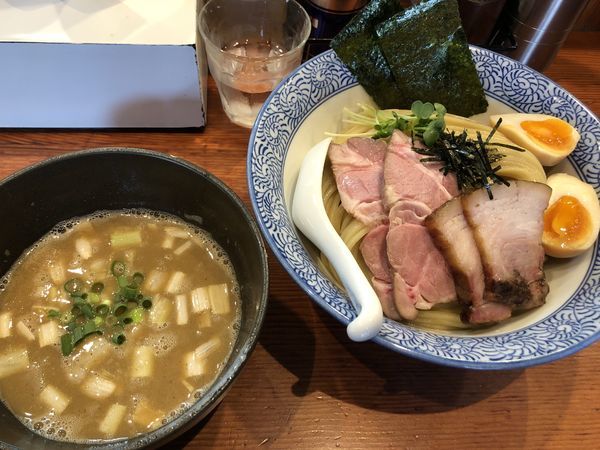 「特製濃厚豚骨魚介つけ麺 魚介風味 中盛」@麺処 ほん田の写真