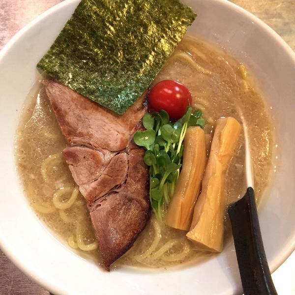 「しおらぁ」@麺 やまらぁの写真