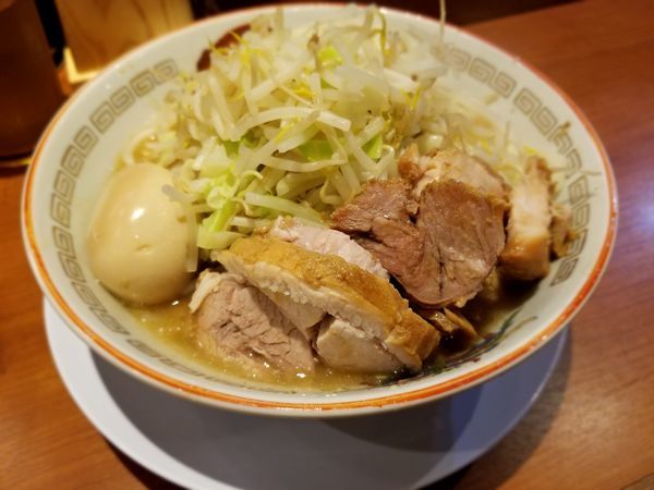 「小豚ラーメン」@豚山 町田店の写真