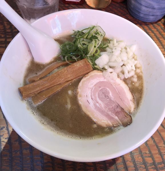 「鶏煮干し　850円」@らーめん 瞠 恵比寿店の写真