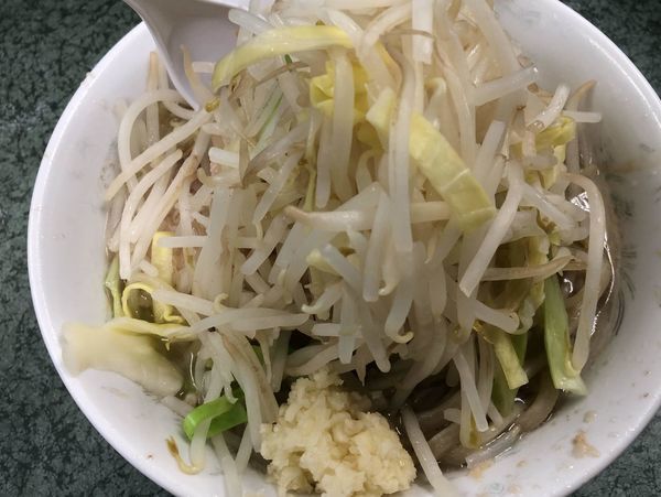 「ラーメン ¥750」@ラーメン二郎 新宿小滝橋通り店の写真