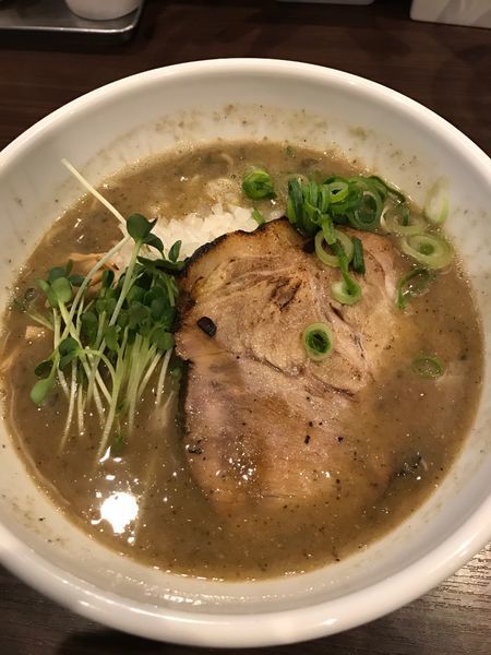 「【限定】ド煮干しそば」@自家製麺 まかないへきるの写真