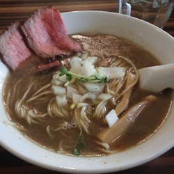 牛骨煮干しラーメン（980円）