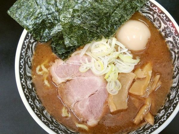 「味玉ラーメン＋海苔」@たかちゃんらーめんの写真