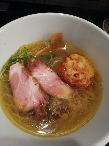 「塩そば」@中華そば かなでの写真