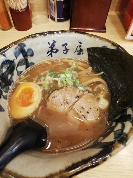 「魚介しぼり醤油スモール」@弟子屈ラーメン ラーメン滑走路店の写真