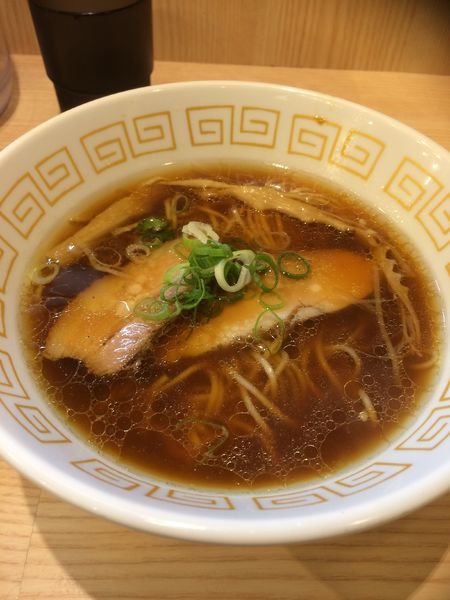 「醤油らぁめん」@中村麺三郎商店の写真