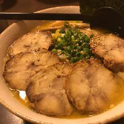 鶏白湯味噌＋チャーシュー＋大盛り＋替玉