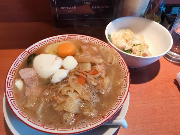 「月見タンメン&チキンごはんセット」@食堂酒場 Graciaの写真