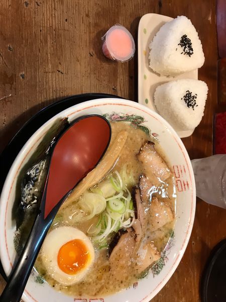 「しあわせラーメン750円」@白馬童子 八尾店の写真