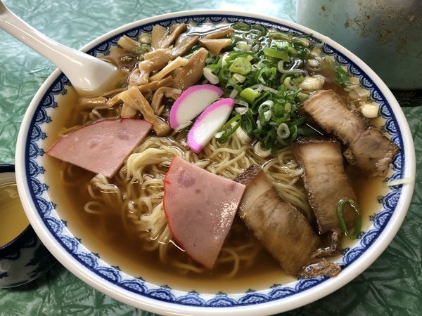 「中華そば（大）　￥６００」@みのや食堂の写真