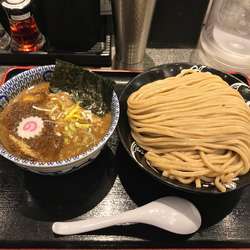 濃厚つけめん 特 ＋ 心の味餃子6個